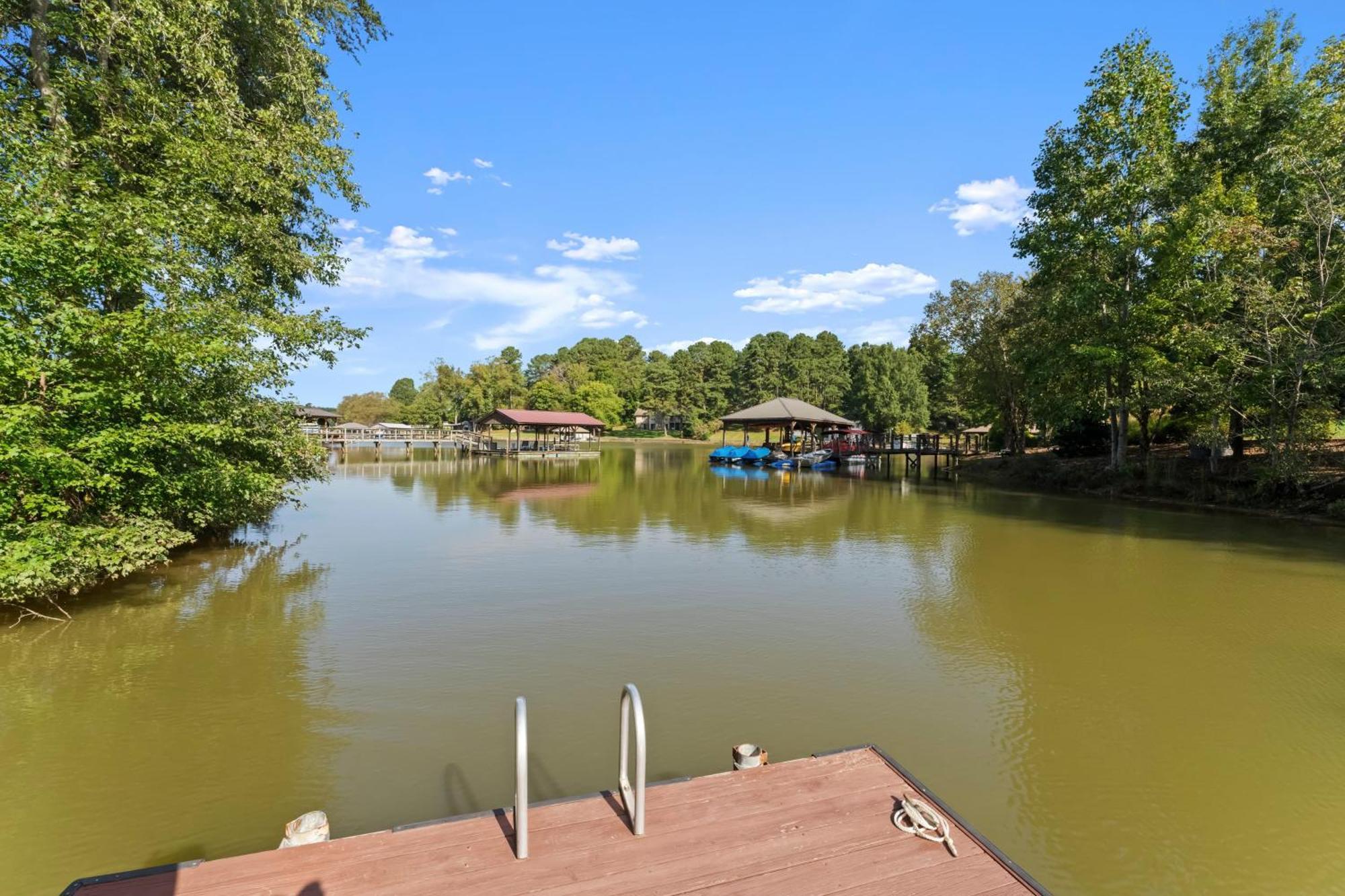 Lakeside Landing By Avantstay Private Dock Mooresville Esterno foto