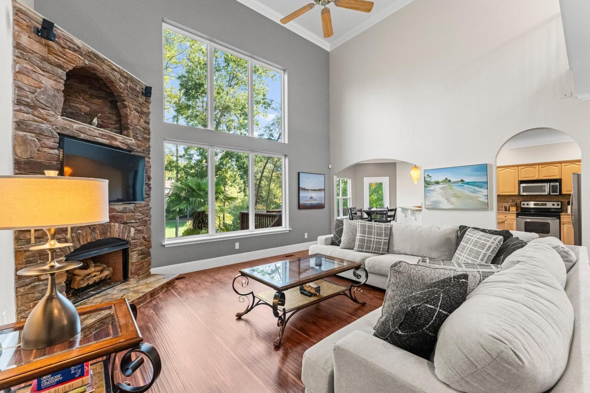 Lakeside Landing By Avantstay Private Dock Mooresville Esterno foto